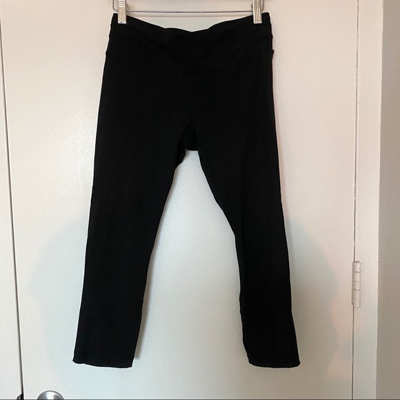 lululemon athletica Pants - Lululemon Capri Leggings